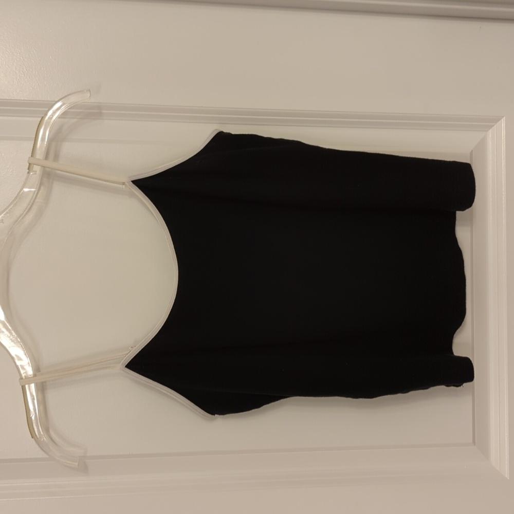 Basic black crop tank vintage